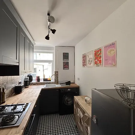 Spacious Cosy 2 Bed Flat In The Heart Of Headingley *