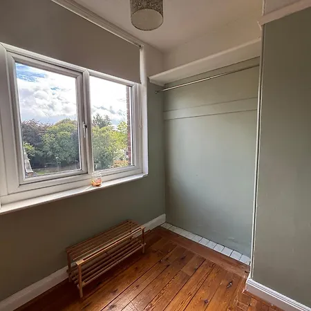 Apartment Spacious Cosy 2 Bed Flat In The Heart Of Headingley *